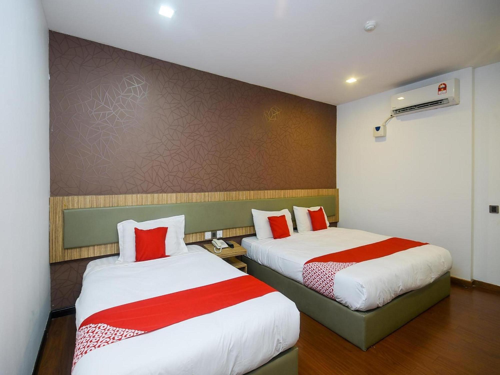 Super Oyo 976 Dragon Inn Miri Extérieur photo