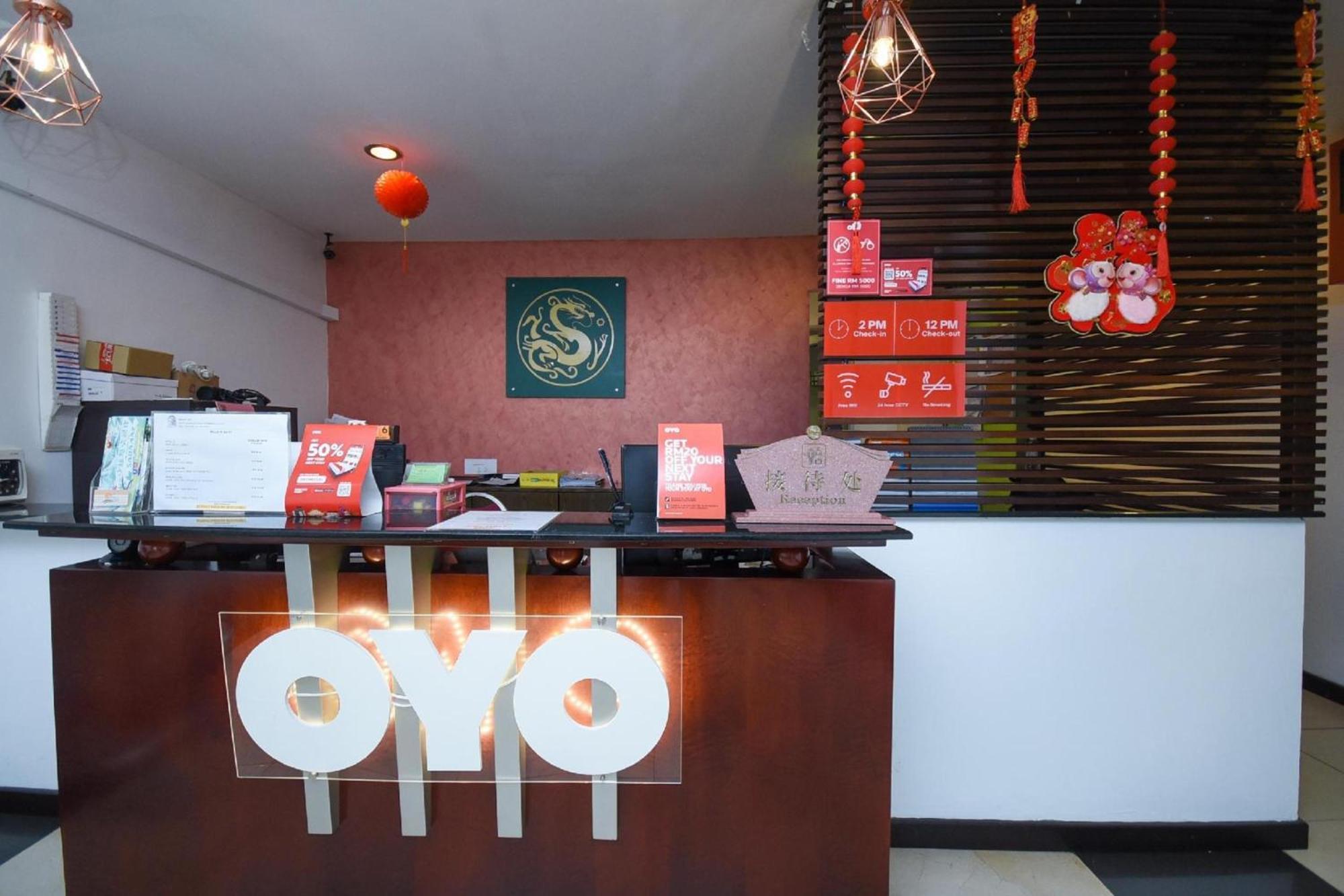 Super Oyo 976 Dragon Inn Miri Extérieur photo